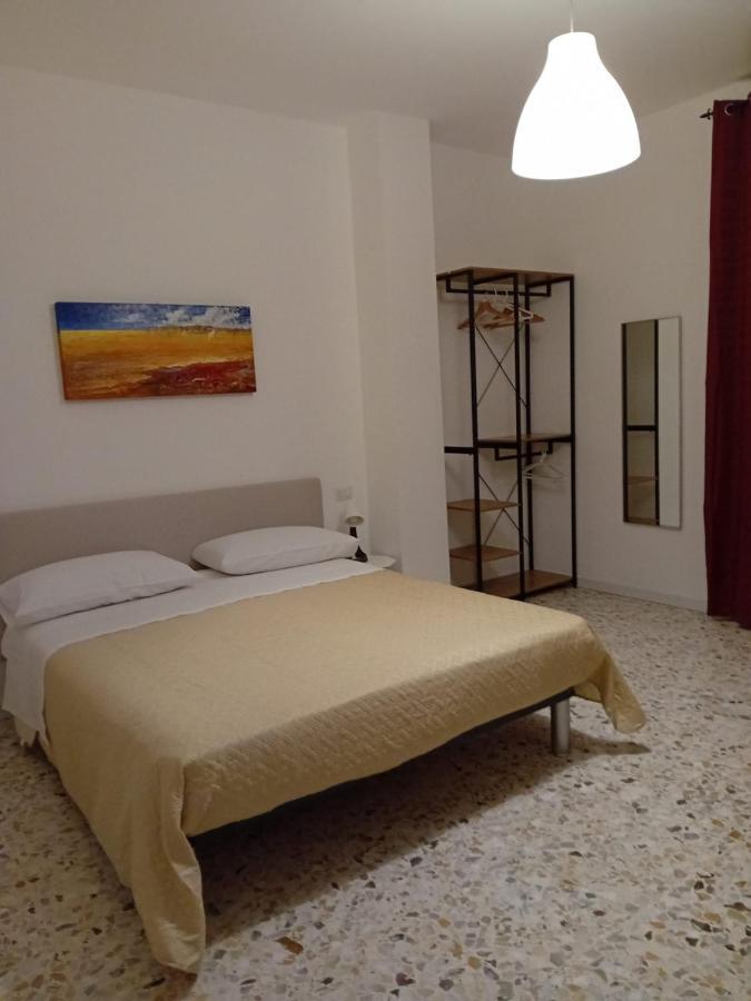 Tre Al Centro Di *